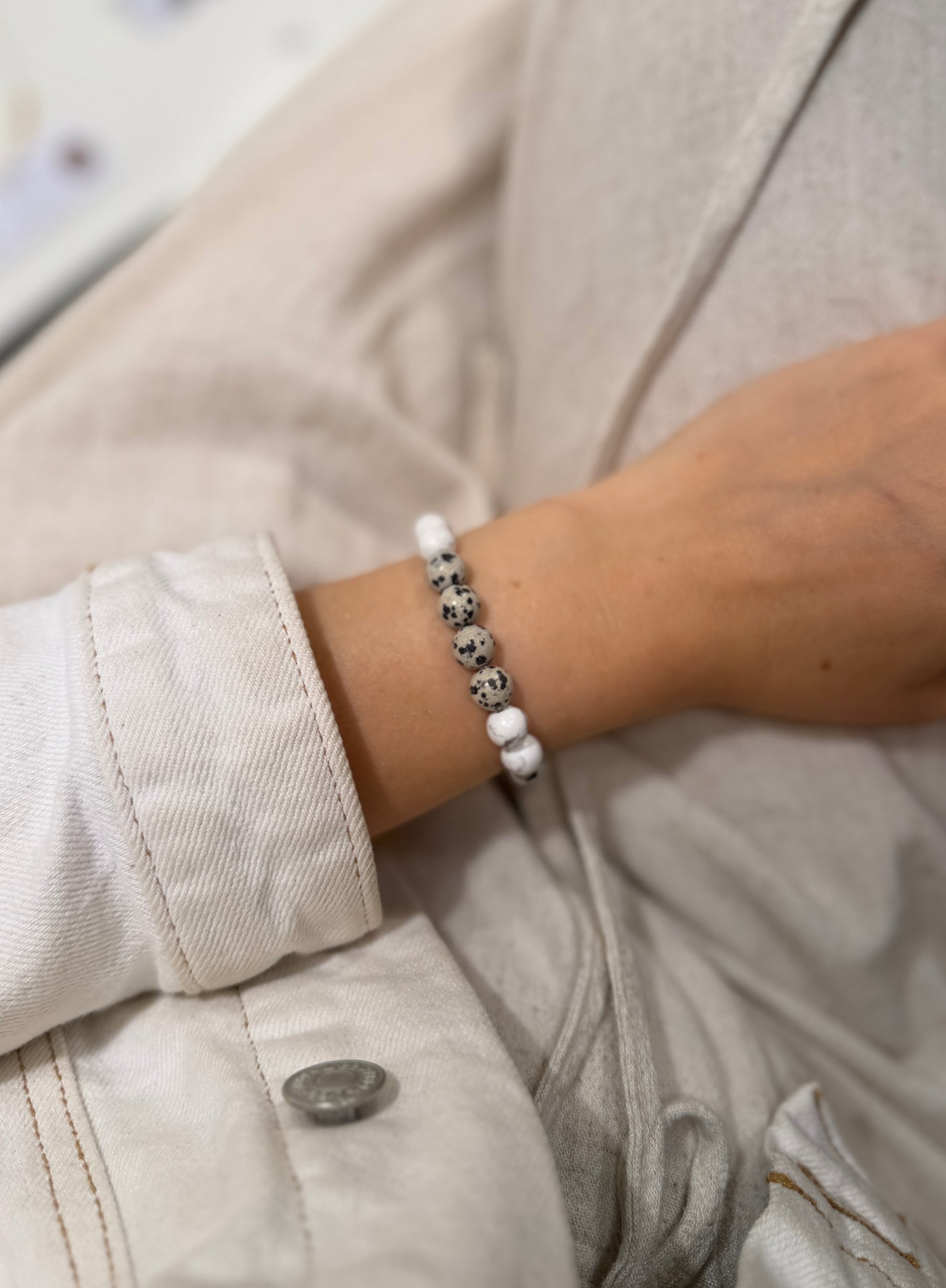 Howlite and Dalmatian Jasper beaded bracelet.