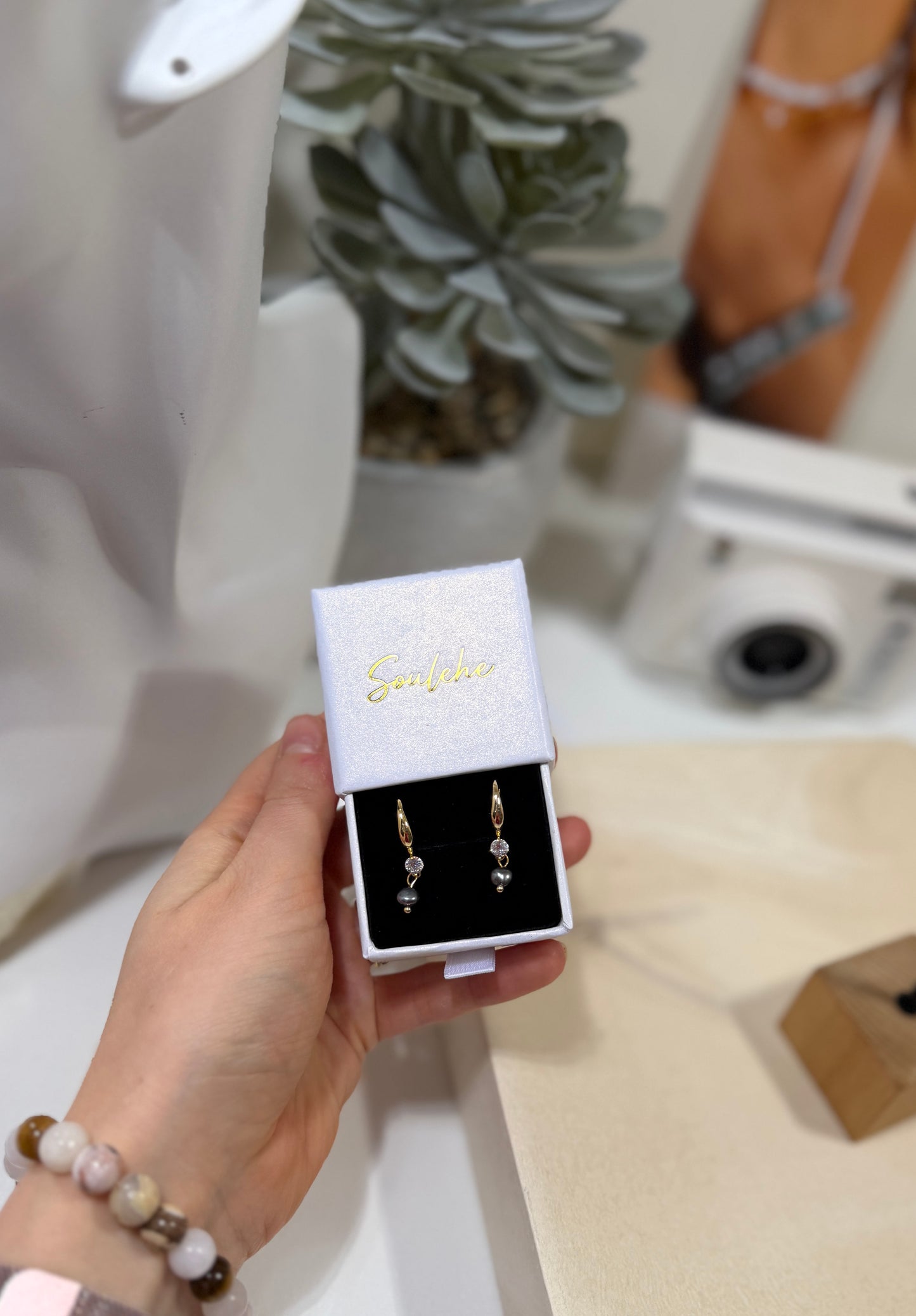 Black Pearl - Independence, Love, protection