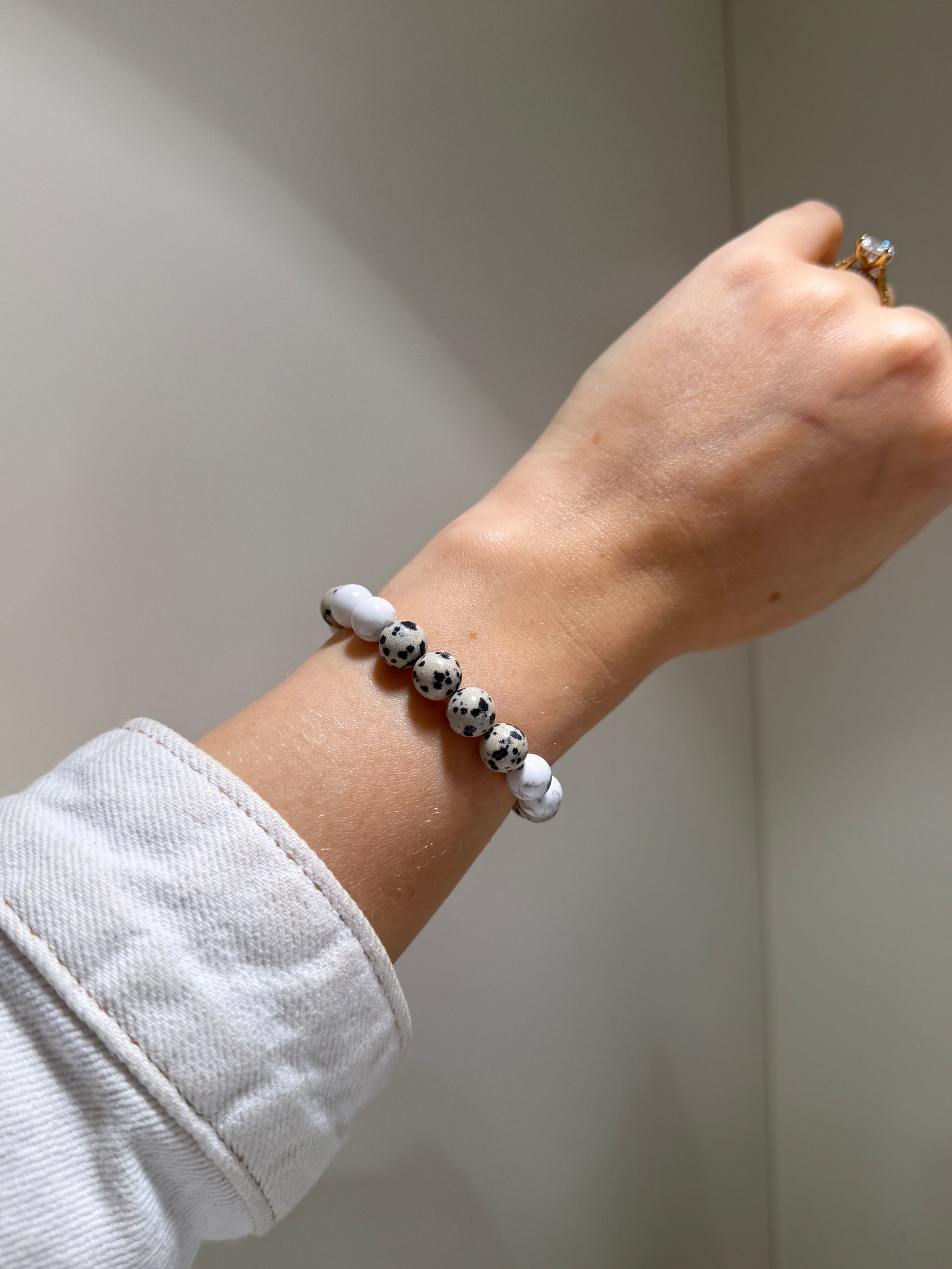 Howlite and Dalmatian Jasper beaded bracelet.
