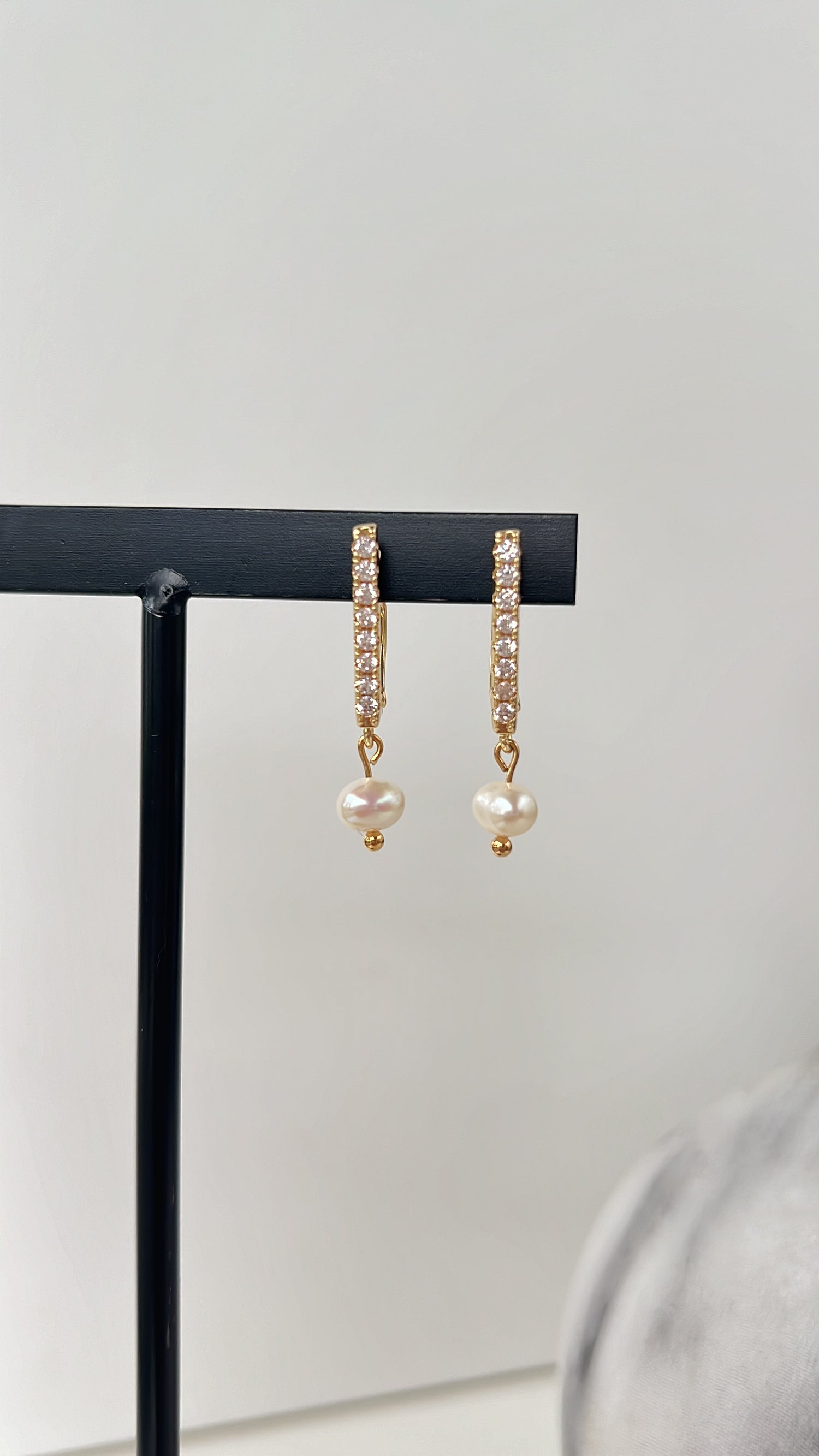 nature pearl earrings 
