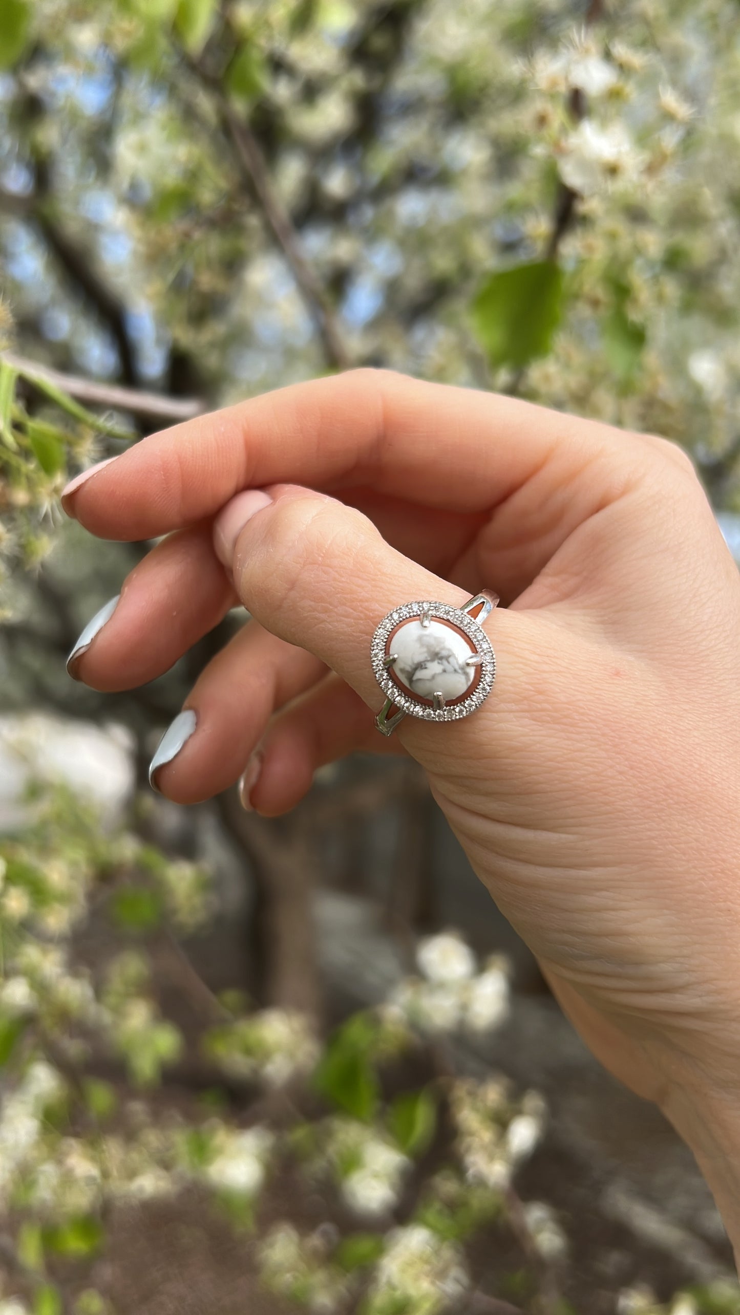Howlite Oval • Ring  • 925 Sterling Silver