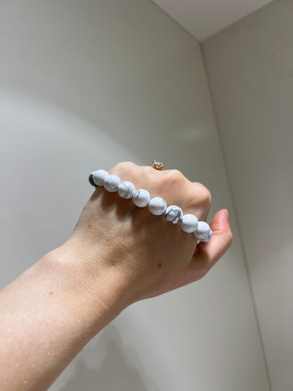 Peace x Love, Good sleep • Bracelet • Howlite