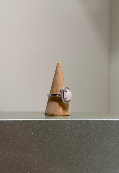 Rose Quartz Oval • 925 Sterling Silver