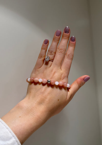 Femininity & Balance - Alashan Alxa