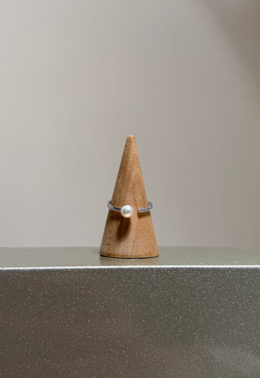 Luna Ring • 925 Sterling Silver