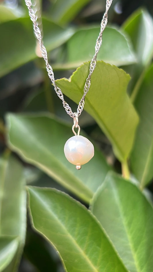 Solo Pearl • 925 Sterling Silver