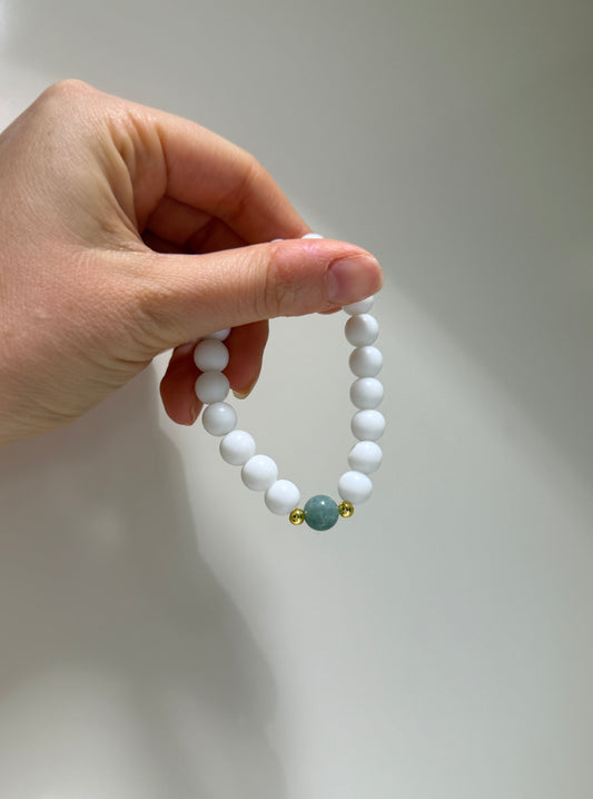Jade & White Agate - Calm and empowering, unblocks