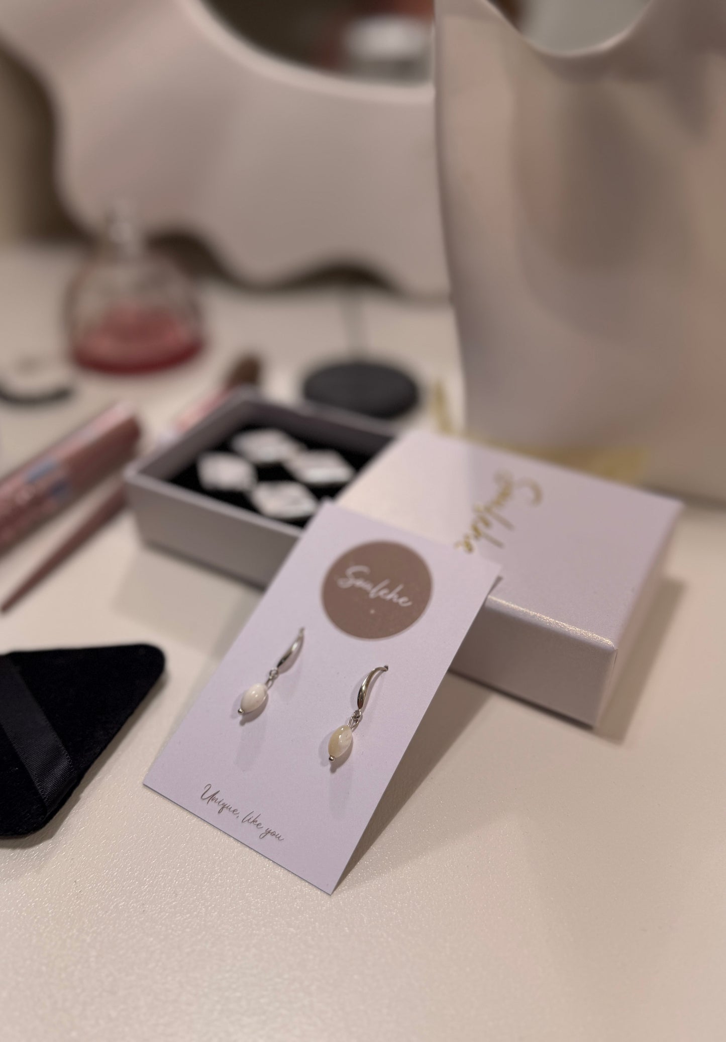 Shell drops earrings