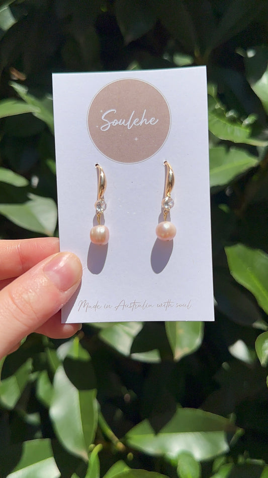 natural pink pearl gold earrings