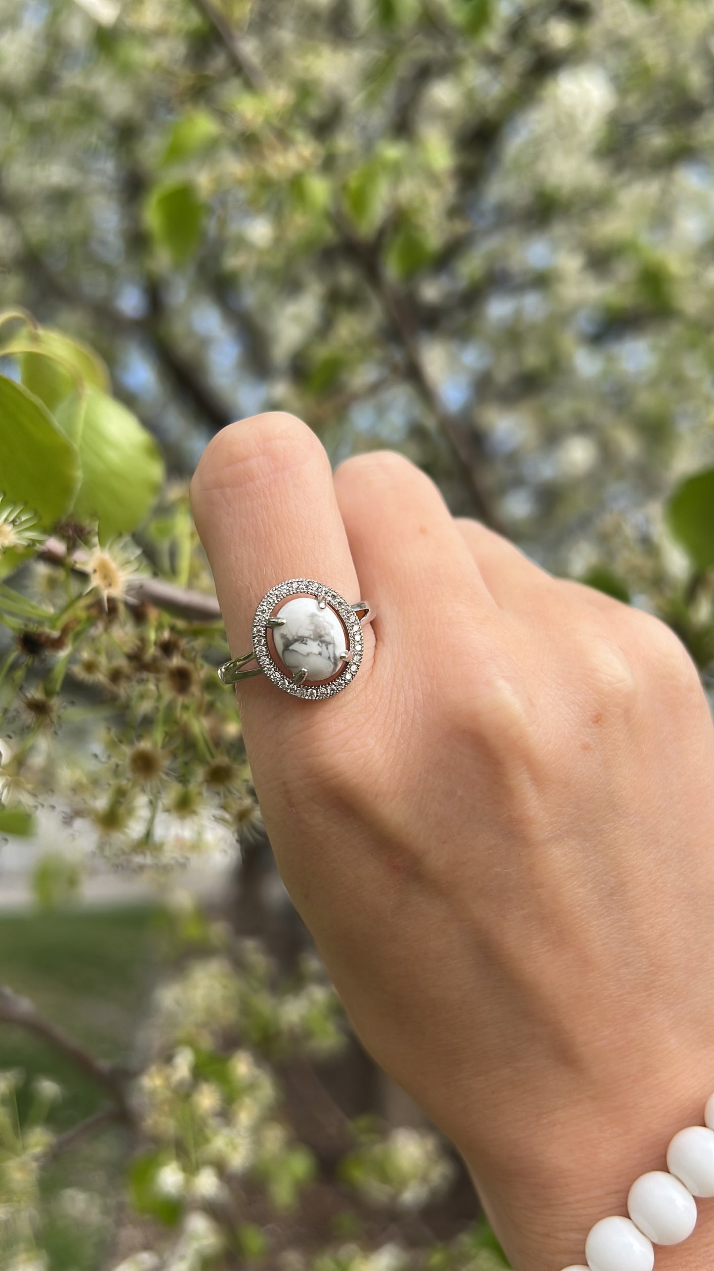 Howlite Oval • Ring  • 925 Sterling Silver