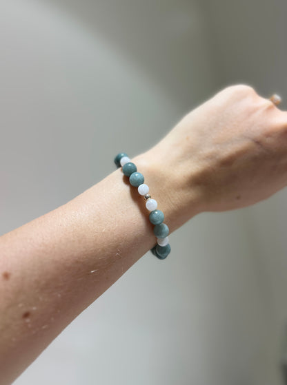 New beginnings, Femininity • Bracelet • Jade & Moonstone