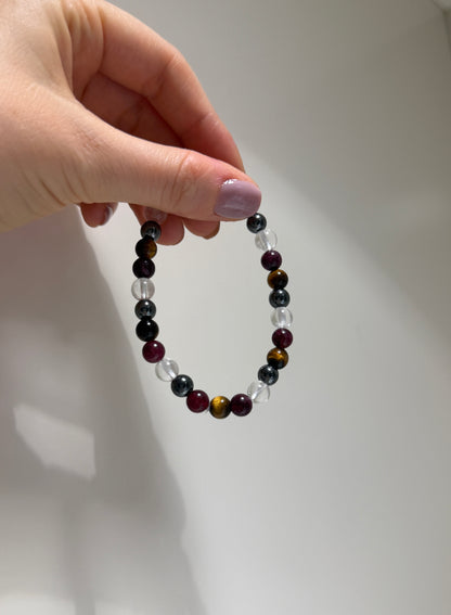 Tiger Eye, Clear Quartz, Garnet and Hematite bracelet, handmade – Soulehe.