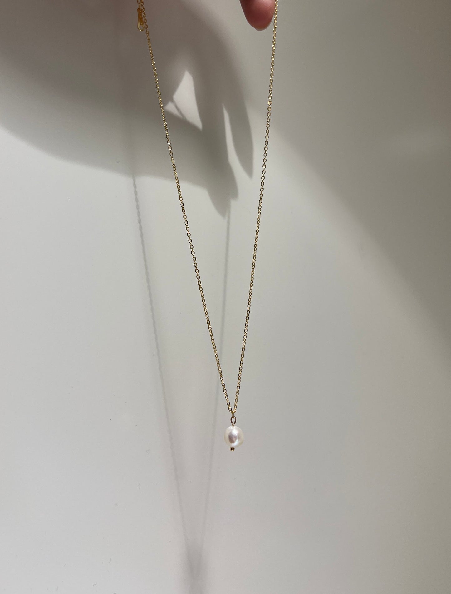 Solo Pearl • 14K Gold filled Necklace