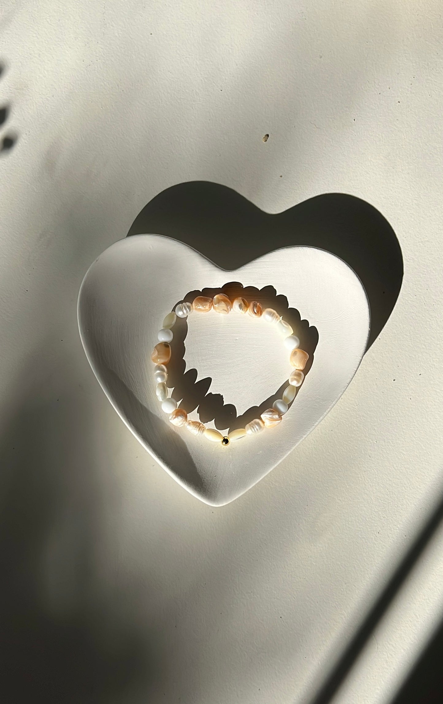 Natural Shell, Pearl, White agate bracelet gold filled  