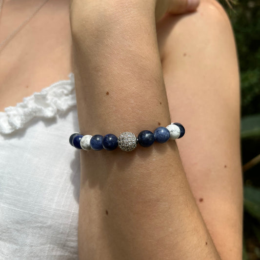 Wisdom x Peace • Bracelet • Sodalite & Howlite & Brass