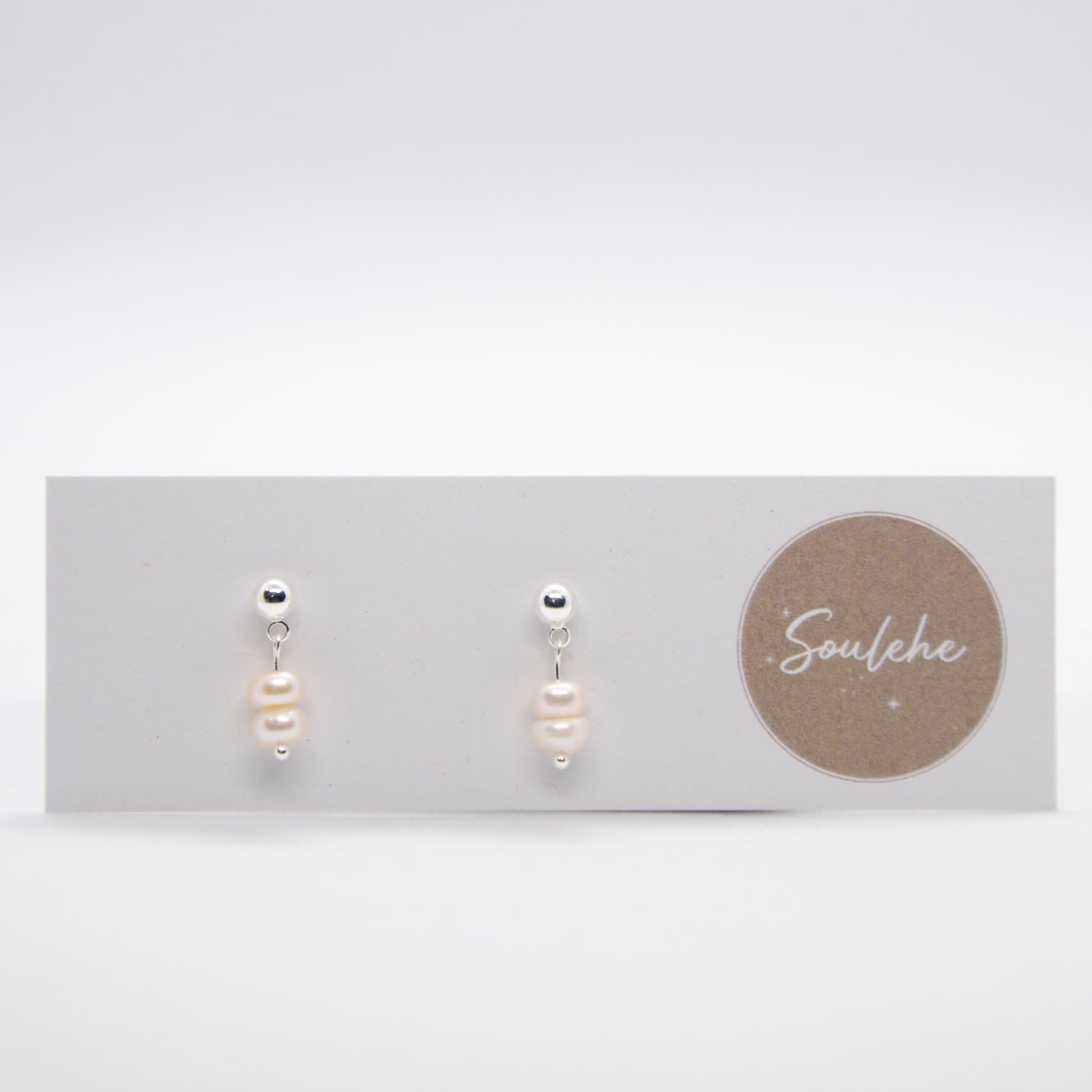 Beauty x Femininity • Earrings • Pearl & 925 Silver | Soulehe